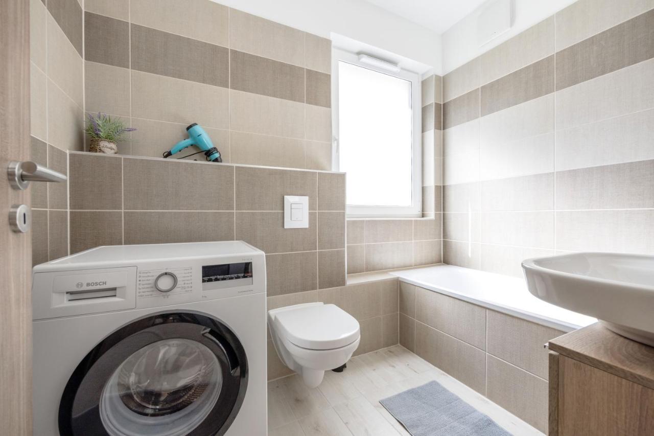 211 / 1 Bedroom / Modern Condo In City Center Budapest Exterior photo